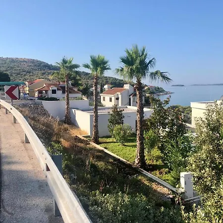 30 Meters Away From Sea! Seaside Maja Lejlighed Primošten