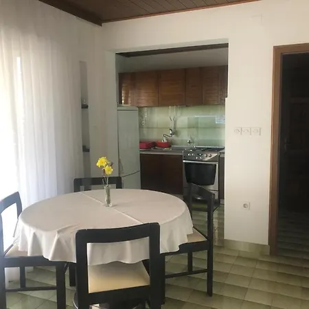 30 Meters Away From Sea! Seaside Maja Apartment Primosten