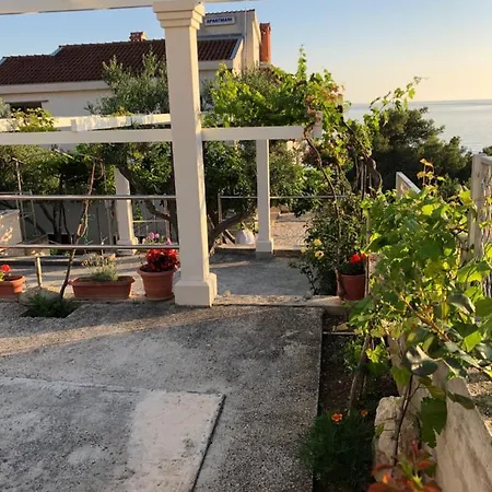 30 Meters Away From Sea! Seaside Maja Apartment Primosten